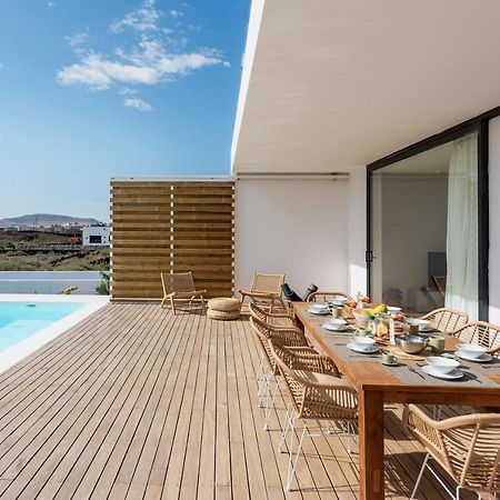 Villa Elena, Luxery Villa With Swimming Pool! 拉哈雷斯 外观 照片