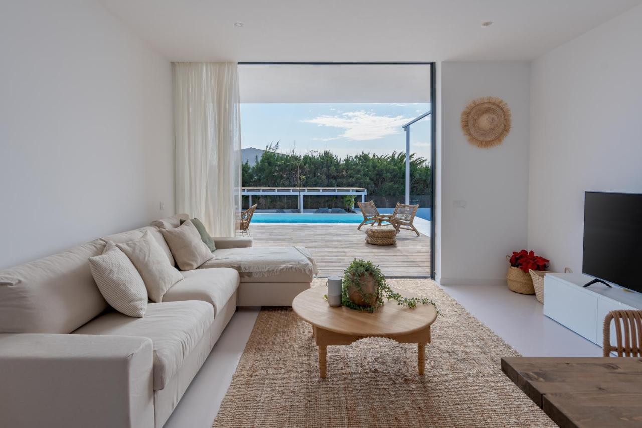 Villa Elena, Luxery Villa With Swimming Pool! 拉哈雷斯 外观 照片